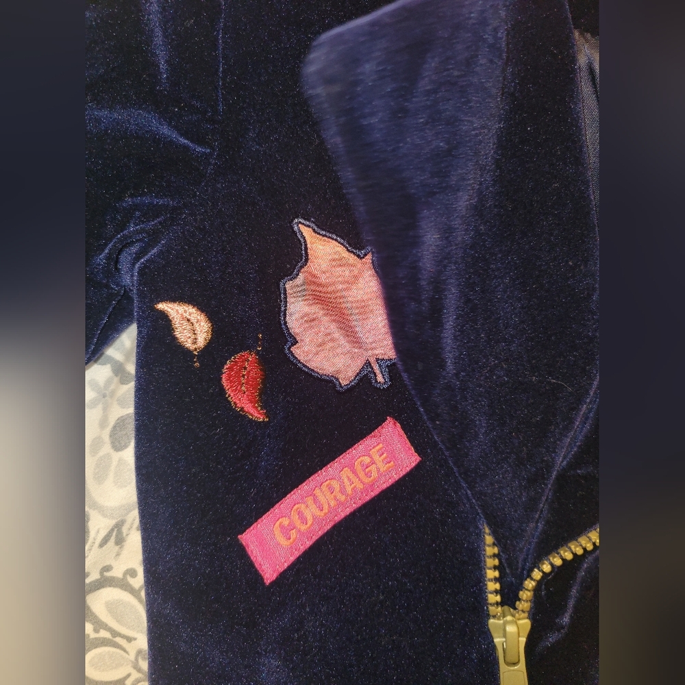 Frozen 2 Embroidered Patch Navy Blue Velvet Jacket Girls 4T New With Tags - Picture 3 of 7